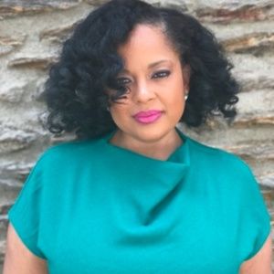 Meet your Posher, Yvette